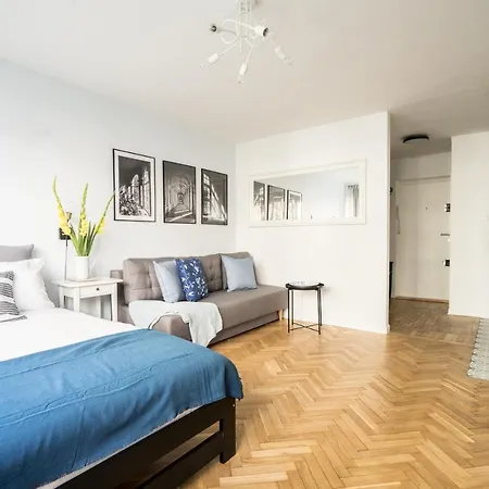 New In Fancy Neighborhood Appartement Warschau