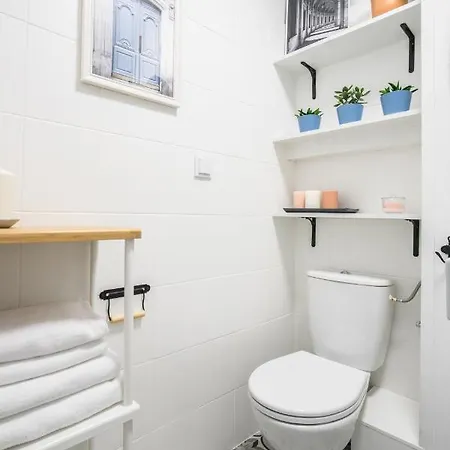 Appartement New In Fancy Neighborhood Varsovie